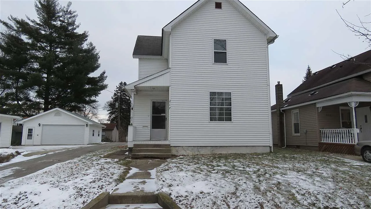 217 Clark St photo 1