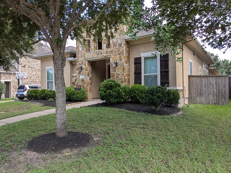 28426 Tanner Crossing Ln — Photo 2