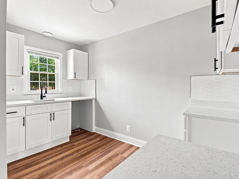 3677 Somerset Ave — Photo 15