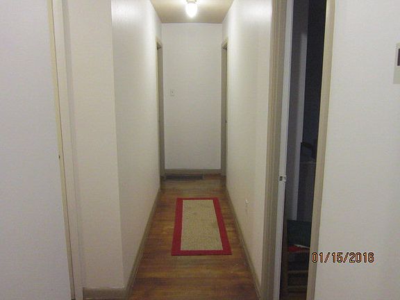 3rd image of 106 Barksdale Dr
