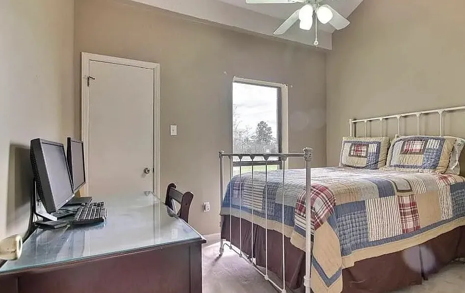 8024 Picardy Avenue Unit E - 1 — Photo 4