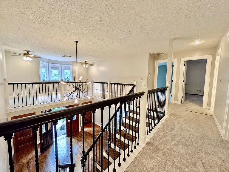 18132 Westview Dr — Photo 30