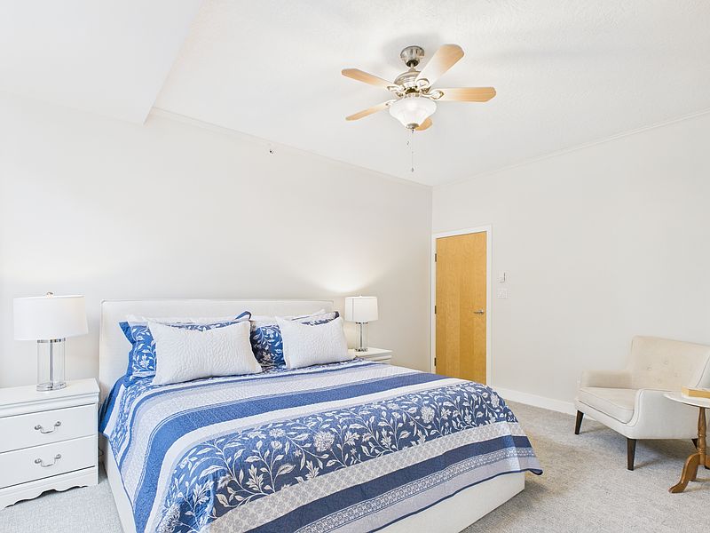Saanich Apartment for rent - 2 Bedrooms — photo 30