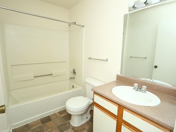 5th image of 423 Concord Dr #48