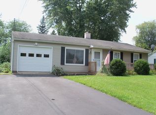 21 Ridgewood Dr, Geneva, NY 14456