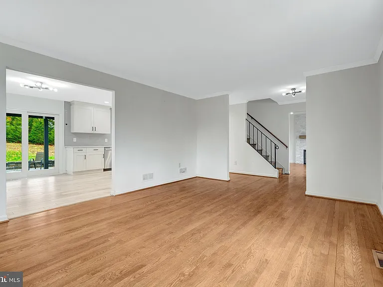 1108 Bellview Rd — Photo 8