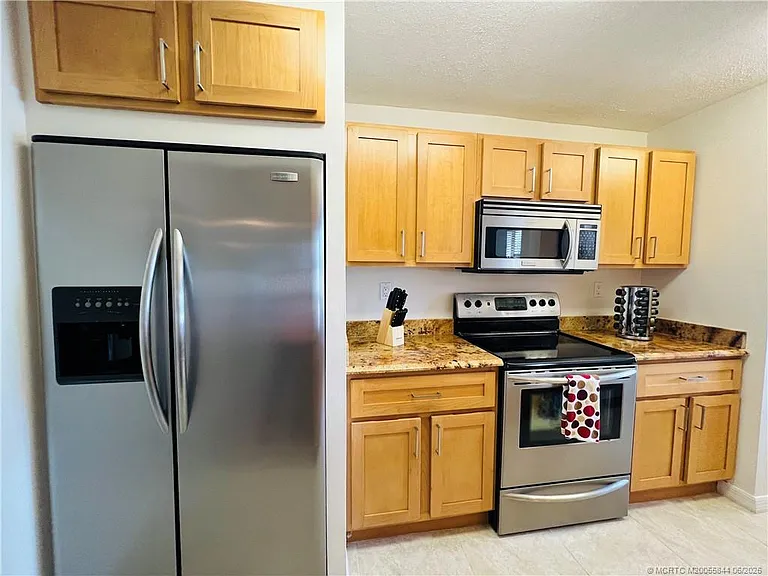 10044 S Ocean Dr #308 — Photo 8
