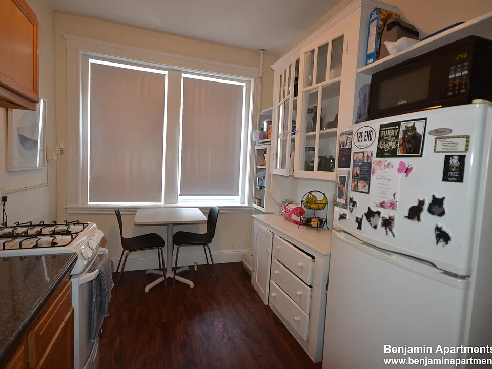 1810 Commonwealth Ave #12