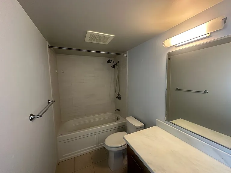 1009 Kapiolani Blvd #3402 — Photo 11