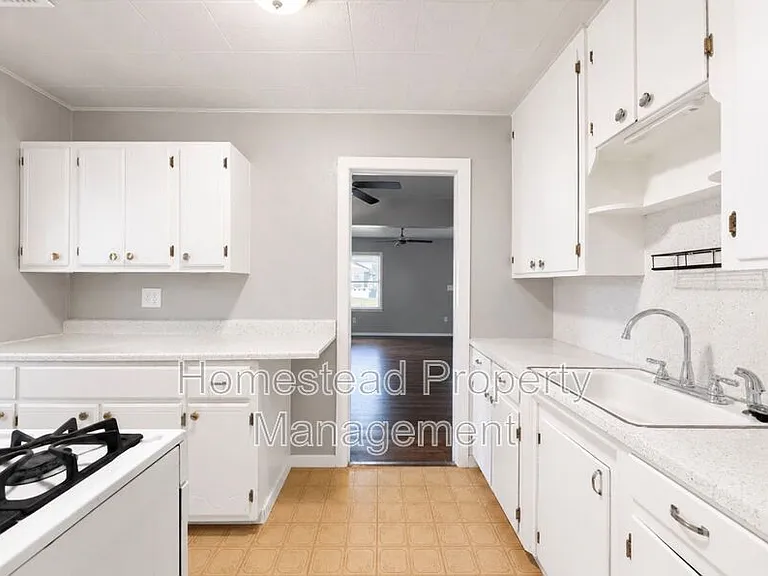 205 N Key Blvd — Photo 4