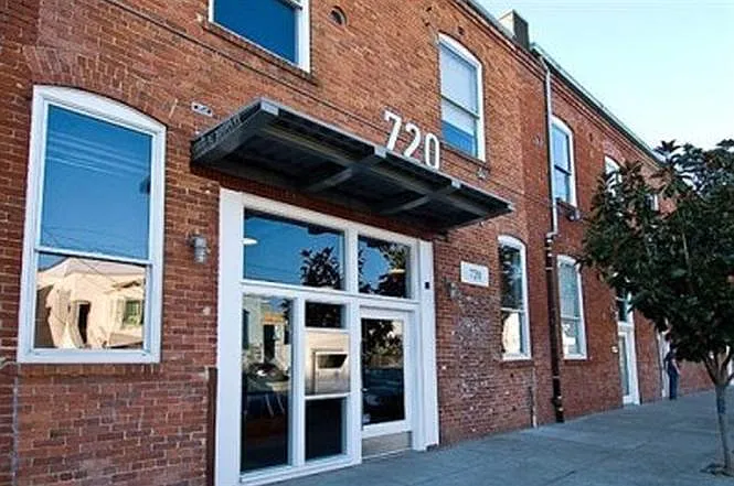 720 York St #218 — Photo 2