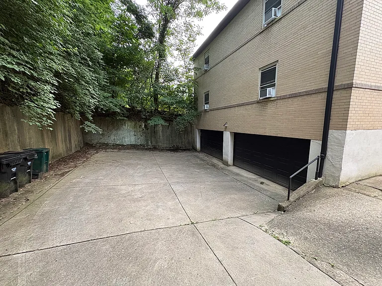 Free parking in garage