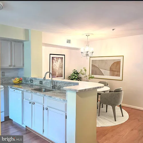 50 Sandstone Ct #B Photo 1