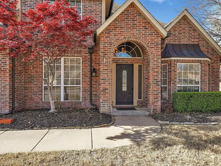 10522 S 92nd East Cir — Photo 3