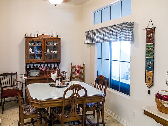 5th image of 39793 Saint Honore Dr