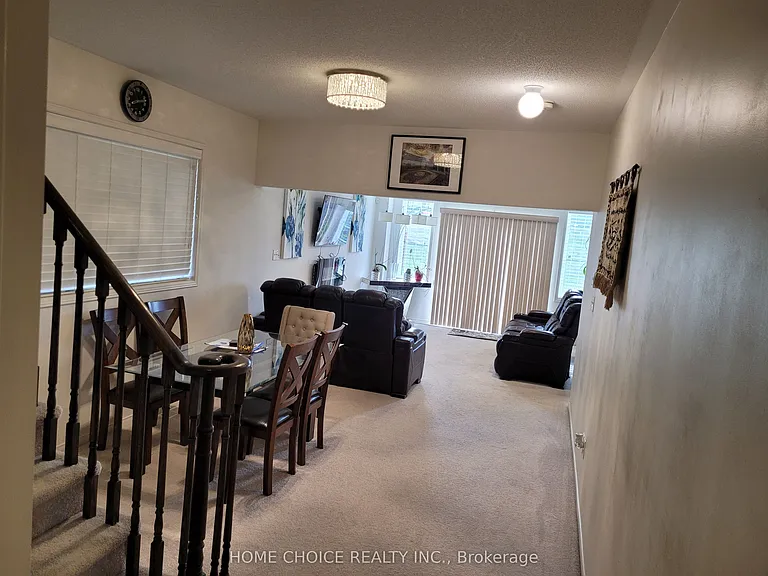 19 Headon Ave — Photo 10