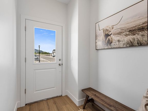 3rd image of 636 W Caroles Way #7