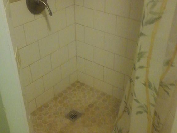 4th image of 20580 Oak Hill St APT B