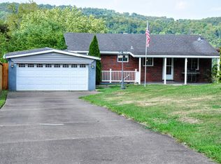 405 Grandview Ave, Monongahela, PA 15063