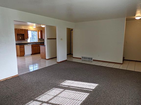 3rd image of 1007 Northwood Dr