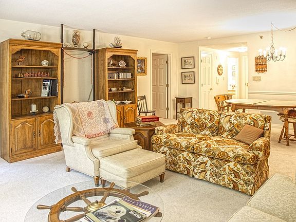 3rd image of 2120 Heatherwood #2120