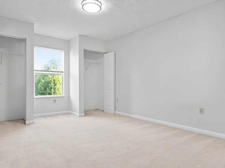 602 Cassandra Dr — Photo 34