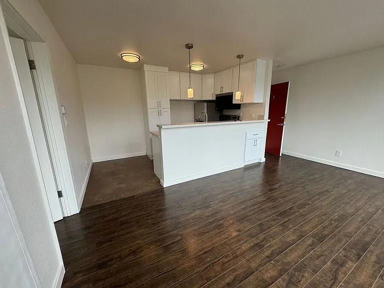 2828 College Ave — Photo 10