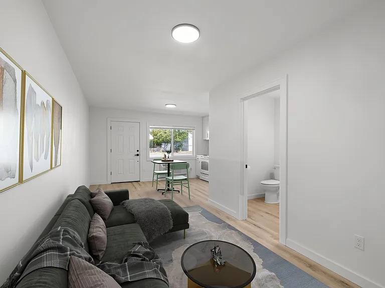 125 S West Blvd #8 — Photo 4