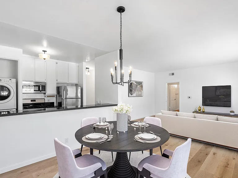 1515 Amherst Ave #202 — Photo 1
