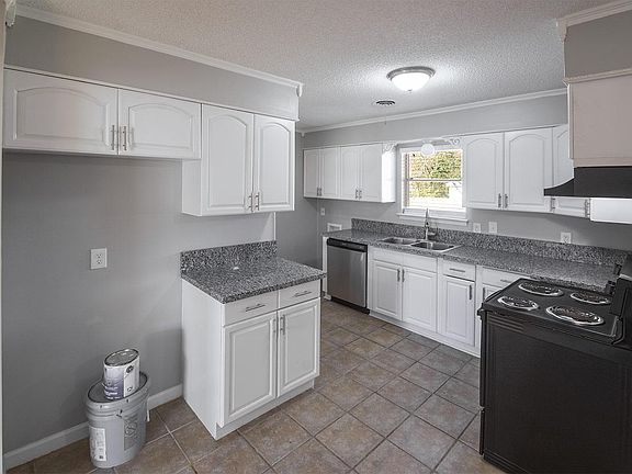 5th image of 5448 Lyford Ave