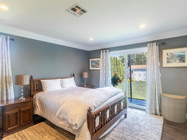 10 Juniper Ln — Photo 6