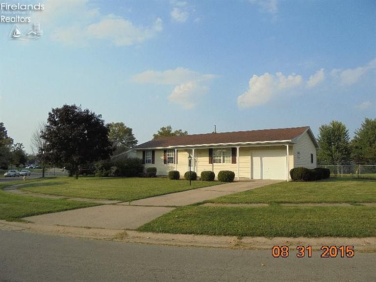 1st image of 867 Eagle Ct