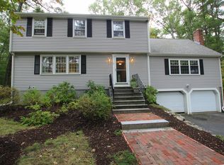 7 Wampanoag Ave, Norfolk, MA 02056