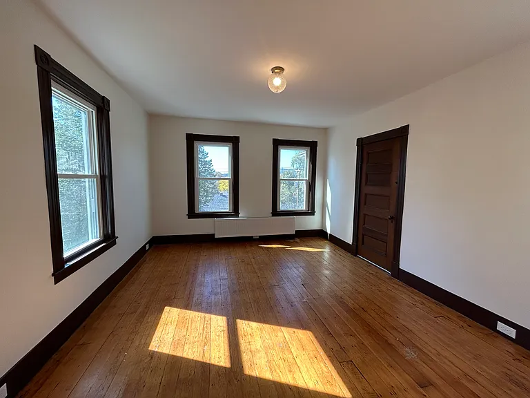 30 Lincoln Ave #B — Photo 10