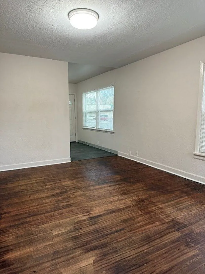 1042 8th St NW #1042 photo 1