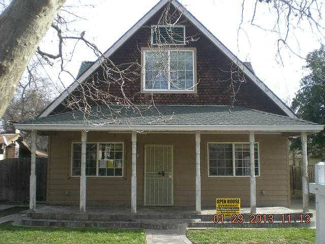 1st image of 721 Elm St