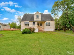 38 Hamilton Rd, Hillsborough, NJ 08844