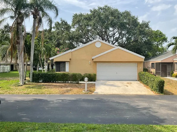 1 W Chesterfield Drive, Boynton Beach, FL 33426