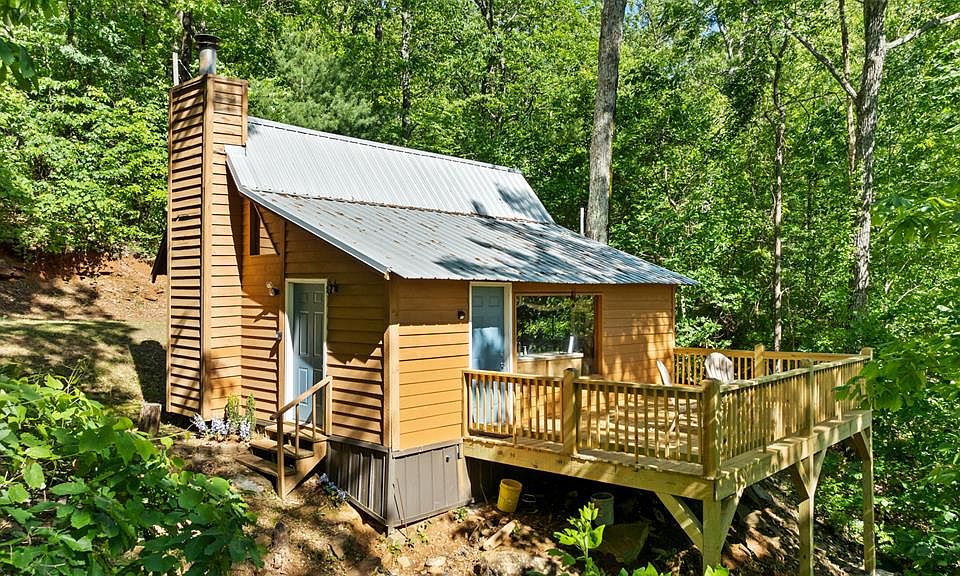 1st image of 382 Highland Rd