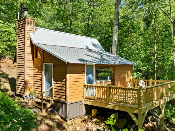 382 Highland Rd, Ellijay, GA 30540