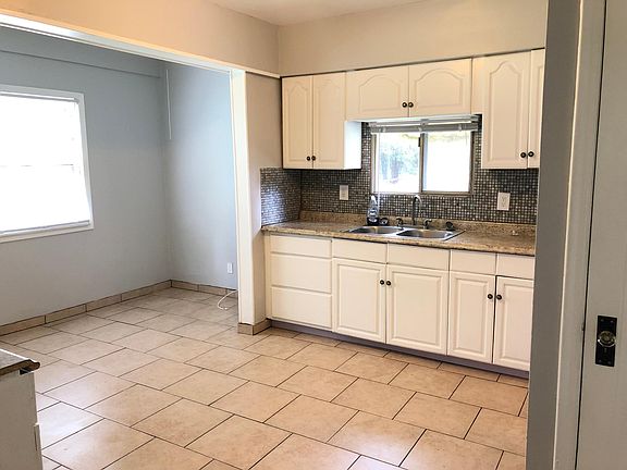 3rd image of 3888 Monticello Blvd