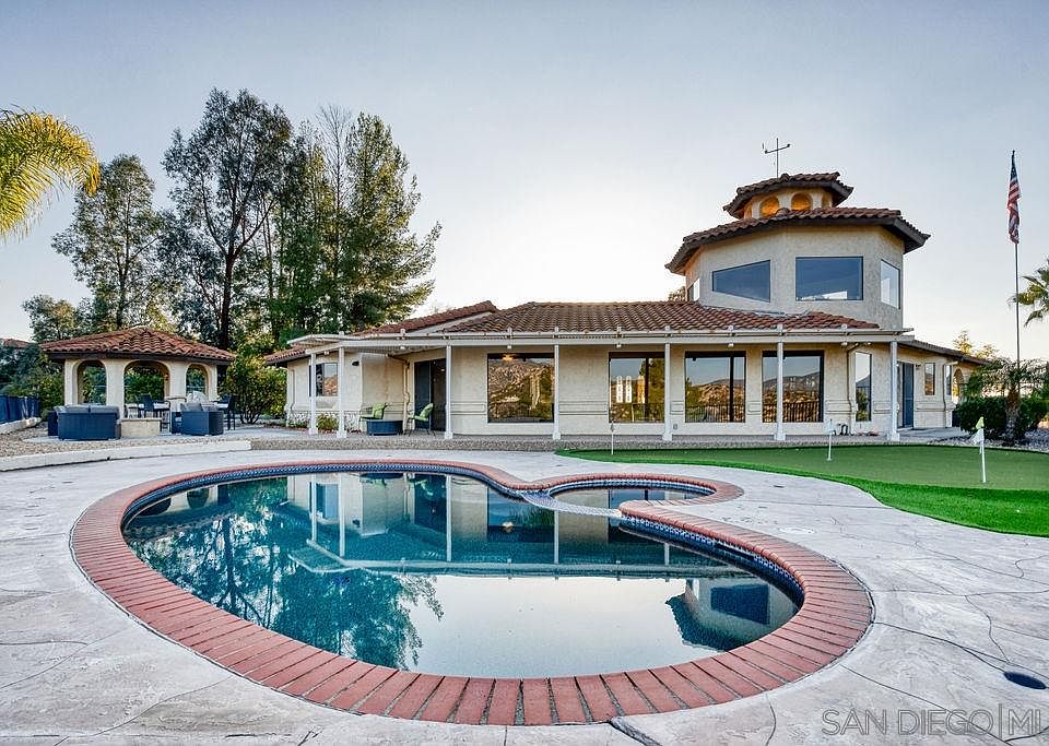 1st image of 15600 Vista Vicente Dr
