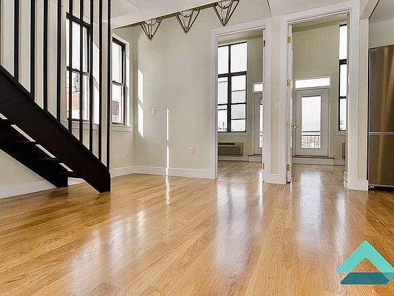 5th image of 1633 Dekalb Ave APT 4B