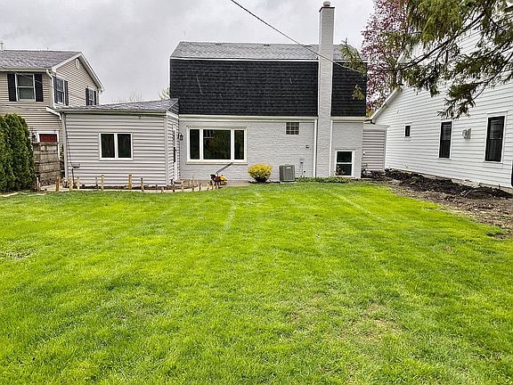 2nd image of 510 S Dryden Pl