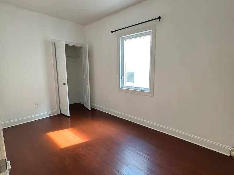 441 Deisius St #1R — Photo 14