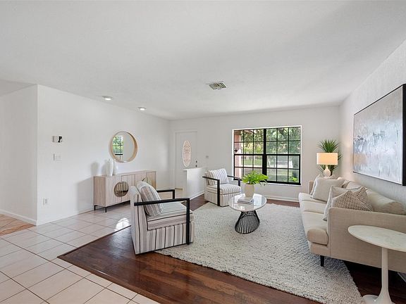 5th image of 12520 SW 10th Court