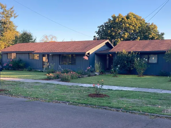 304 E Blakely Ave, Brownsville, OR 97327