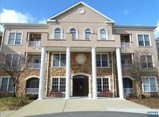 1107 Carter Dr, Rockaway, NJ 07866