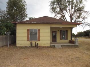 355 N 6th St, Slaton, TX 79364