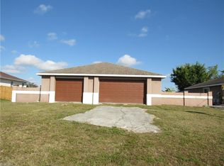 4914 Beauty St, Lehigh Acres, FL 33971